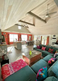 Beech Grove Cottage - Walk to Devils Backbone - Image 2