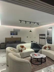 Studio with Jacuzzi and self check-in garage - Image 2
