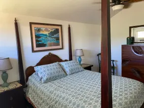 Green Turtle Two Bedroom House - Image 3