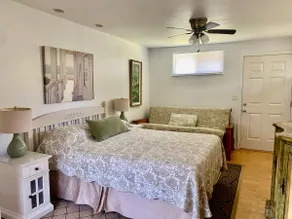 Green Turtle Two Bedroom House - Image 4