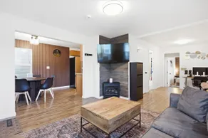 West Seattle 2BR w/ Hot Tub • Sleeps 6 • Parking - Image 2