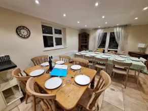 Spacious & Dog Friendly Cozy Home by Norfolk Coast - Image 4