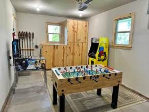 5 Bedroom, Views, Gameroom, Lakefront - Image 4
