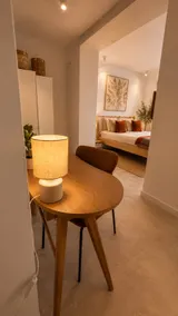Quiet and charming loft by Kate - Image 4