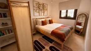 Quiet and charming loft by Kate - Image 2