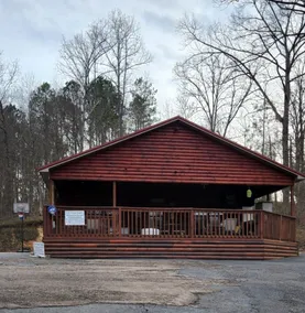 The Lodge Cabin - Image 4