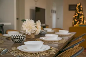 Family Friendly Retreat | Hot Tub + BBQ + mins DT - Image 5