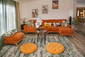 Family Friendly Retreat | Hot Tub + BBQ + mins DT - Image 3