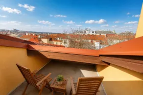Quite Loft with Balcony and 3 Air Conditioners - Image 2