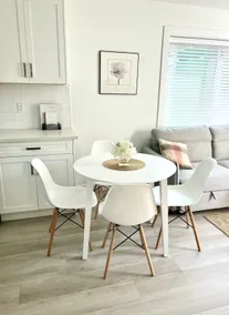 Modern, cozy laneway house, 2 bedroom/2 full baths - Image 3