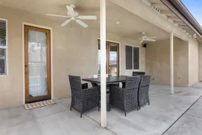 Quaint Corner NW Cottage + Pool- Patio- Parking - Image 5