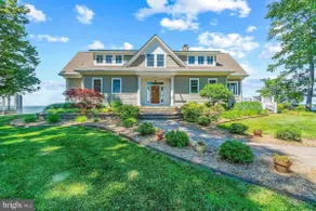 Entire Beach front home / 360 views - Image 2