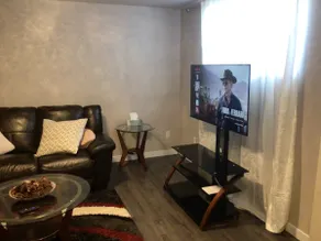 Brand new basement, very nice area - Image 2