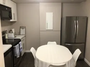 Brand new basement, very nice area - Image 3