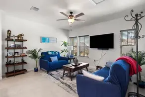 Amenities of Austin minutes from Austin Bergstrom! - Image 4