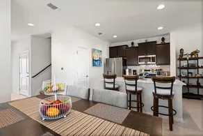 Amenities of Austin minutes from Austin Bergstrom! - Image 5
