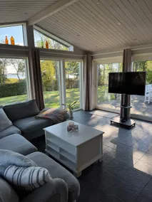 Cozy house with ocean views - Image 2