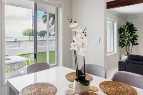 Absolute Waterfront ‘On The Esplanade’ 5 Stars - Image 3