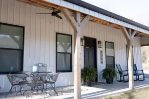 3BR Cozy Peach Cottage w/ Firepit in Ozarks Mtns - Image 3