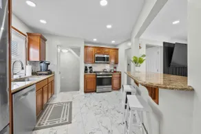 Top-Rated 4BR Dearborn Oasis | Jacuzzi • Near DTW - Image 2