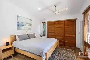 Private Gate to Beach Sleeps 10 - Image 4
