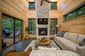 Secluded Pool Hot Tub Starlink EV Charger - Image 2