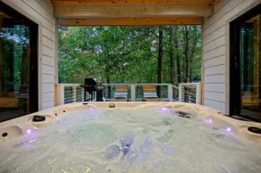 Secluded Pool Hot Tub Starlink EV Charger - Image 4