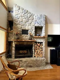 Cheerful 3 Bedroom Cabin - Image 3