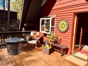 Hilltop Hideaway with Hot Tub - Image 5