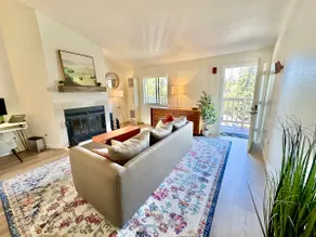 Chic & Cozy Oakland Getaway! - Image 5