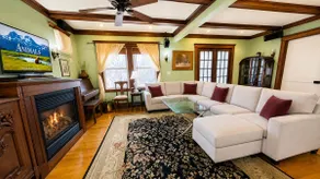 IMPRESSIONANTE RENOVATED SUNNY 1400SF 4/5BED/2BATH APARTAMENTO Vitoriano! - Image 3