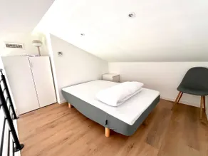 Apartment with a garden - Image 4