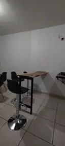 Carpenter Apartment 3 - Image 5