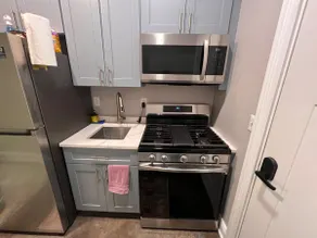 Amazingly Cozy Comfort, Ricport Studio 5, Downtown - Image 4