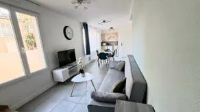 Cozy duplex apartment, with private parking - Image 3