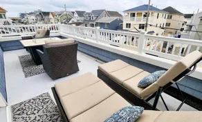 Ortley Ocean Block Dreamhouse | Parking & Badges - Image 2