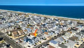 Ortley Ocean Block Dreamhouse | Parking & Badges - Image 5