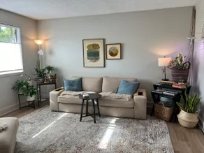 Peaceful Autzen/PeaceHealth 2 Bedroom - Image 2