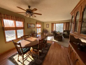 Daybreak lodge Large country home - Image 3