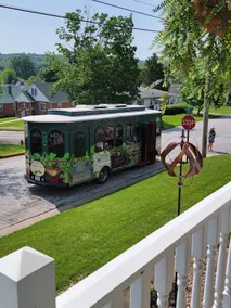 Jefferson Street Hideaway - Image 3