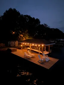 Wolf Den Private Suite and Dock - Image 4