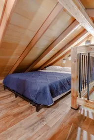 2Q| High Speed WIFI | Pet Friendly Cabin - Image 5