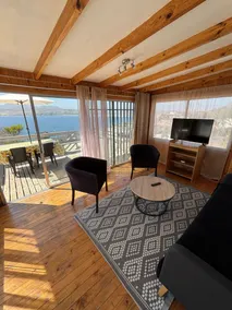 Sea View Cabin - Image 4