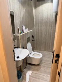 1 Alizdhar Studio, a luxurious and modern studio - Image 5