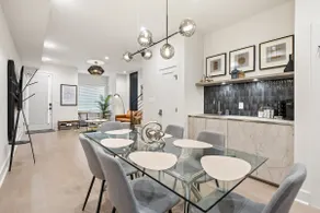 Designer 3BR DC Home | King Bed, Family‑Friendly - Image 4