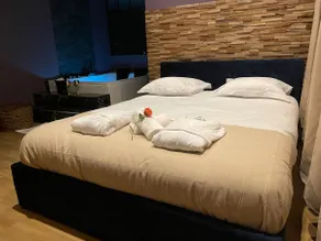 Le Cocon des Granges - Suite Sauna Jaccuzi SPA - Image 2