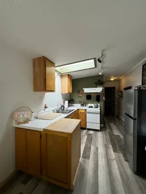 Isaac’s Apartment - Image 4