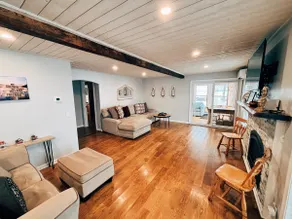 Lakefront Retreat w/ Year Round Hot TUB - Image 5