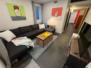 The Burrow; newly renovated apt. 2 bedroom, 2 bth - Image 2