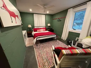 The Burrow; newly renovated apt. 2 bedroom, 2 bth - Image 5